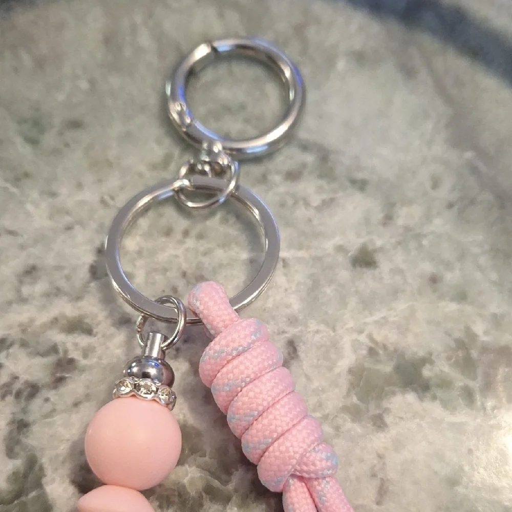 Adorable Pink Beaded Bag Charms Keychains